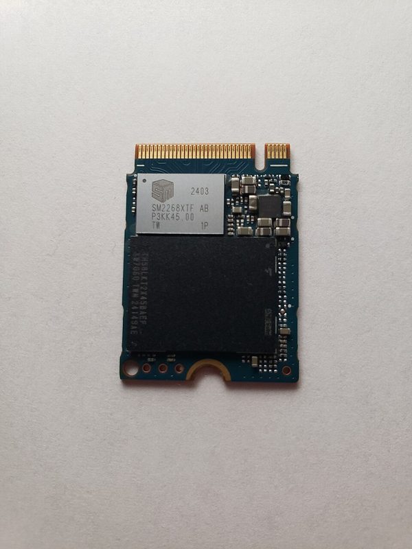M.2 NVMe SSD 512 GB (2230)
